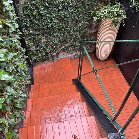 Ladidi Bed & Breakfast 3*